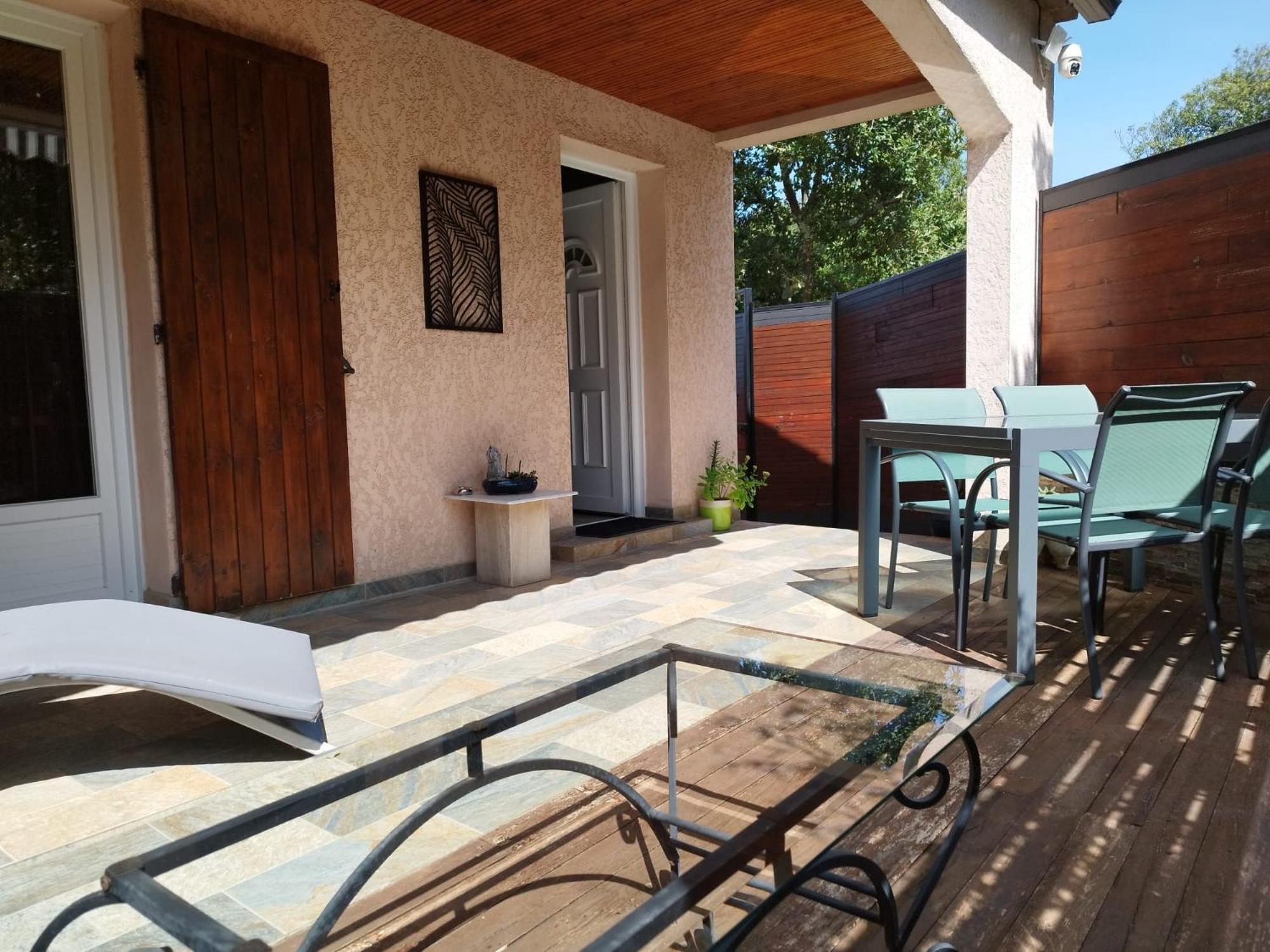 Studio Bouquet Brouzet-les-Ales Exterior foto